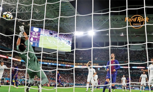 Pique lifts Barcelona Pique lifts Barcelona