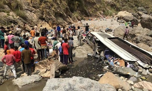 Bus crash kills 44 in northern India Bus crash kills 44 in northern India
