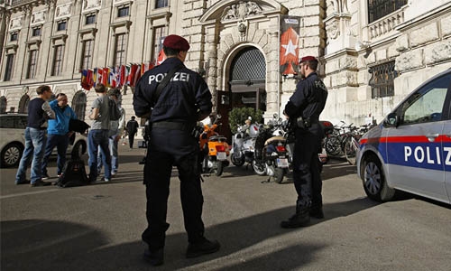 'Terror threats' against Austrian police stations 'Terror threats' against Austrian police stations