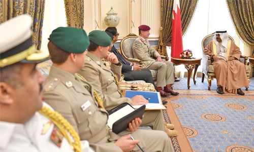PM hails Bahrain-UK  military cooperation