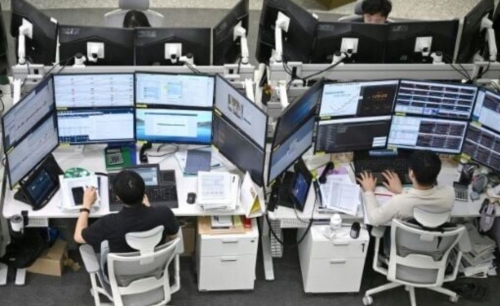 World stocks tread water with eyes on Fed World stocks tread water with eyes on Fed