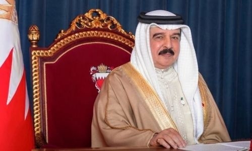 HM King Hamad directs to perform absentee funeral prayer for late UAE President