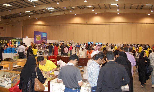 Fabulous offers at Al Hawaj Bazaar Fabulous offers at Al Hawaj Bazaar