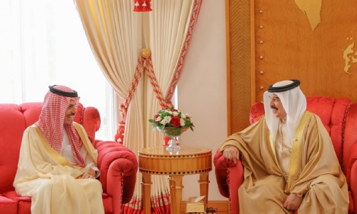 HM King Hamad receives Saudi Foreign Minister; expresses pride in solid Bahraini-Saudi relations