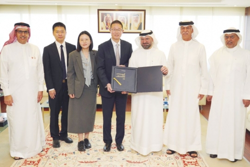 Bahrain Chamber hosts Chinese Economic Counsellor, discuss trade enhancements Bahrain Chamber hosts Chinese Economic Counsellor, discuss trade enhancements
