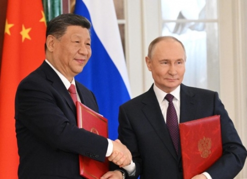Putin's Beijing Trip Aims to Show that China Ties are Stronger Putin's Beijing Trip Aims to Show that China Ties are Stronger