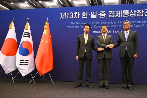 China, South Korea and Japan agree to strengthen free trade