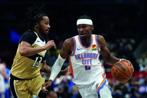 Gilgeous-Alexander scores 40, LeBron breaks NBA appearance record