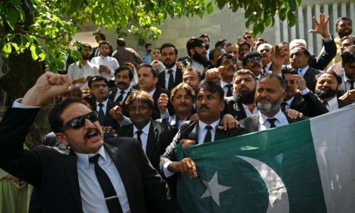 Pakistan court suspends ex-PM Khan's graft sentence Pakistan court suspends ex-PM Khan's graft sentence