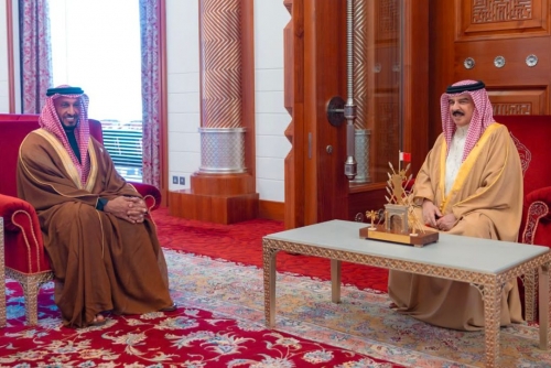 HM King Hamad Receives UAE National Media Office Chief