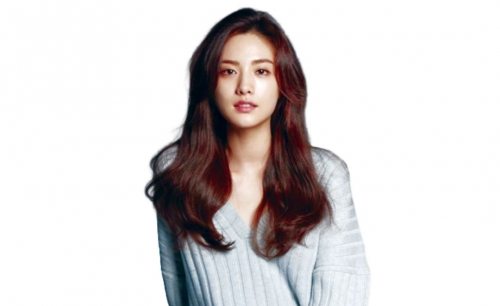 K-pop star Nana subdues home intruder K-pop star Nana subdues home intruder