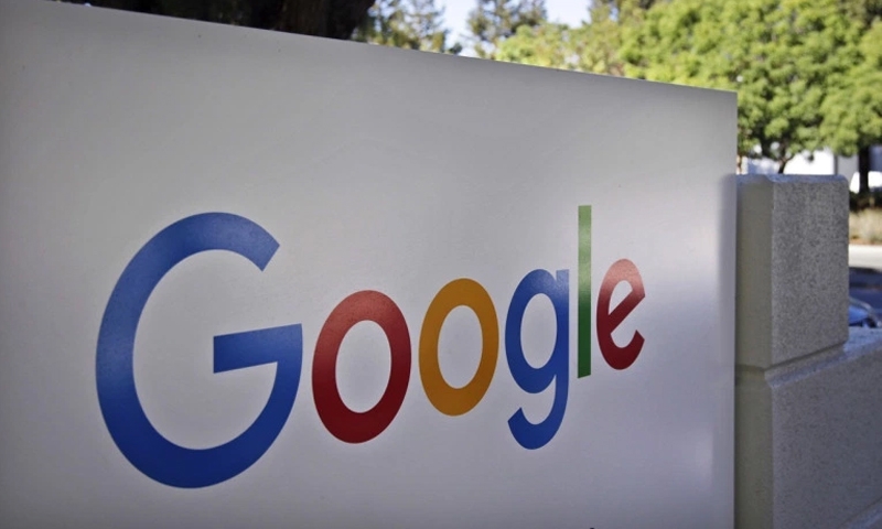 Google breaks own record