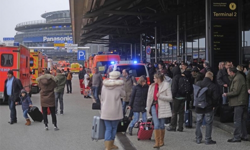 Strange smell temporarily shuts Hamburg airport