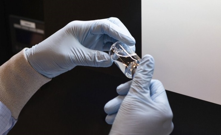 Patients rush to join studies testing drug for coronavirus