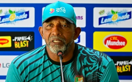 Bangladesh coach Simmons wary of Australia backlash in second Test Bangladesh coach Simmons wary of Australia backlash in second Test
