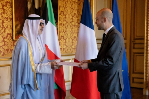 Kuwait sends President Macron a message via envoy