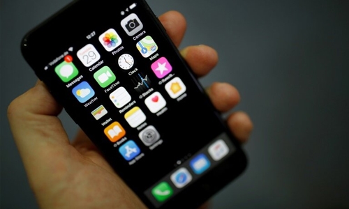 Apple issues fix for FaceTime eavesdropping bug Apple issues fix for FaceTime eavesdropping bug