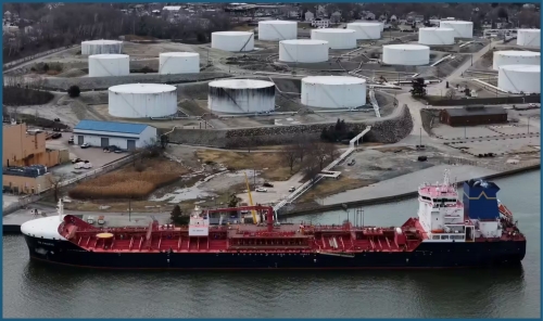 Kuwaiti Tanker Damaged in Dubai Port Attack 