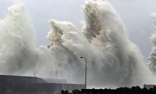 Typhoon lashes central Japan, killing two Typhoon lashes central Japan, killing two