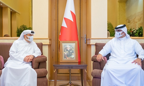 HH Shaikh Isa bin Salman meets Alba, NBB chairmen