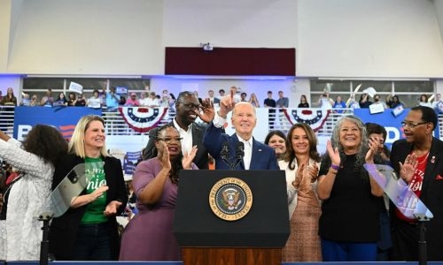 Former lawmakers ask Biden to let others compete