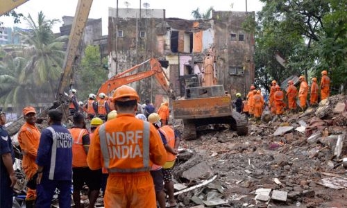 Building in Mumbai collapses killing at least 19