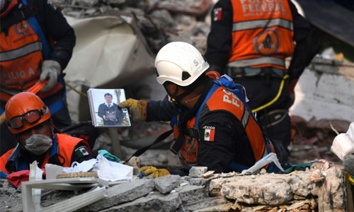 Anxiety as Mexico mounts last-ditch search for quake survivors