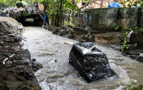 Floods in Dominican Republic kill 7, displace over 30,000
