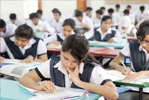 CBSE Postpones Class 10 and 12 Exams in Middle East Amid Regional Tensions CBSE Postpones Class 10 and 12 Exams in Middle East Amid Regional Tensions