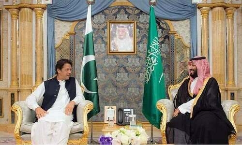 Pakistan's Imran Khan thanks Saudi Crown Prince for $4.2 billion financial support