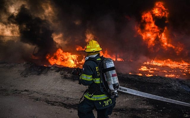 Fire at Hamala workshop, and 3 shops