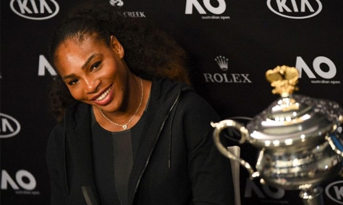Pregnant Serena back in world number one spot