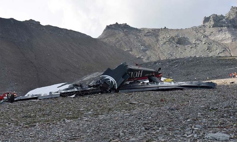 WWII plane crash kills 20 