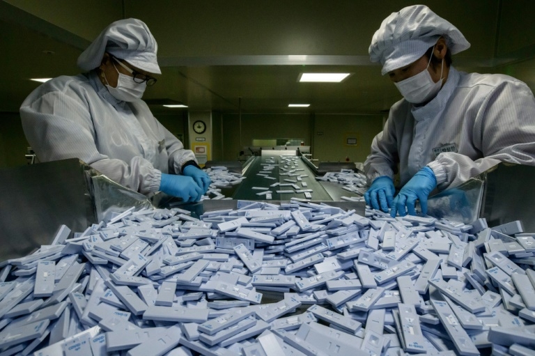 Virus test kits pour off SKorean production line