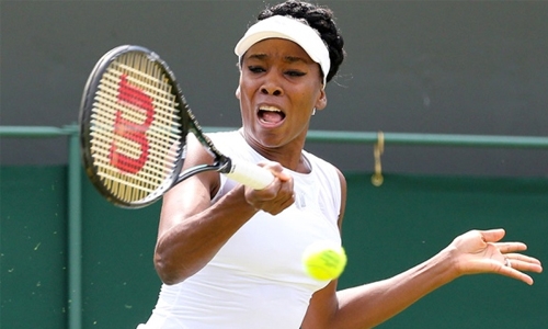 Venus rolls back years despite elbow injury