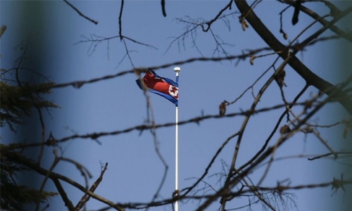 N.Korean and Chinese media in war of words over weapons