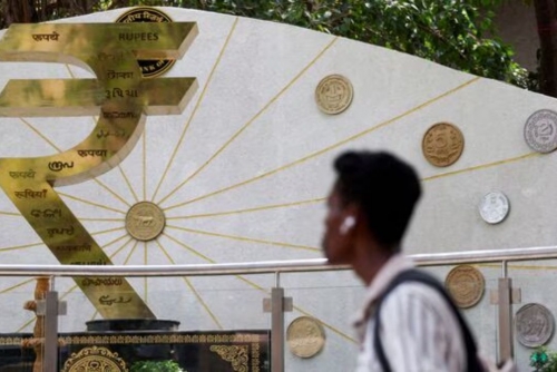 India economic growth beats forecasts