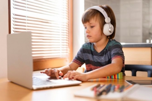 Online Learning and Its Impact on Children During the War