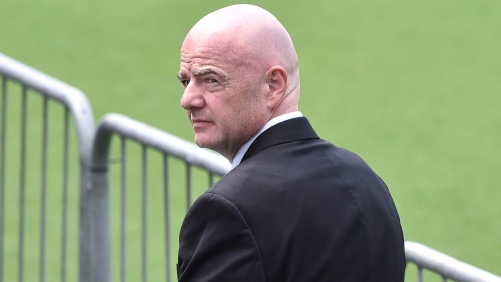 FIFA boss Infantino under fire in Pele wake selfie row