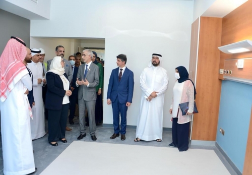 Ministers review work progress of Muharraq Private Health Care Centre