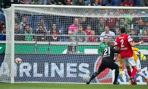 Bundesliga to use video refs in 2017/18 - head ref Bundesliga to use video refs in 2017/18 - head ref