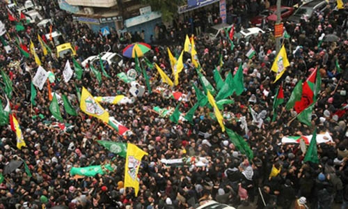 Thousands of Palestinians in Hebron funeral for slain assailants