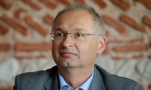 Slovenia MP resigns for stealing sandwich Slovenia MP resigns for stealing sandwich