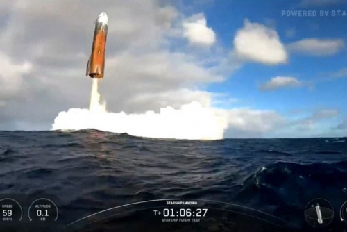 SpaceX answers critics with successful Starship test flight