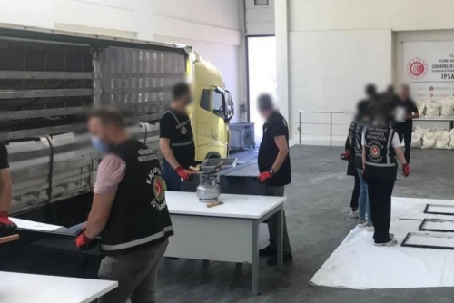 Türkiye Seizes $65 Million Worth of Drugs at Border Türkiye Seizes $65 Million Worth of Drugs at Border