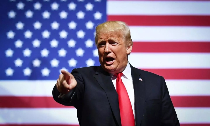 Donald Trump says he and Kim Jong Un ‘in love’ Donald Trump says he and Kim Jong Un ‘in love’