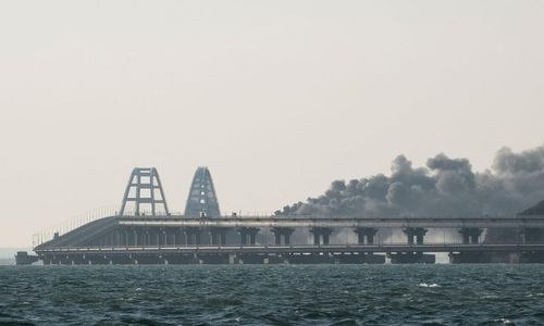 Divers to check damage to blast-hit Crimea bridge key to war