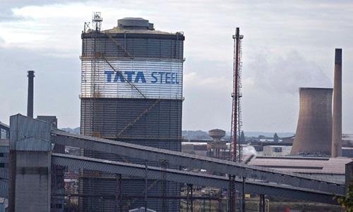 Britain seeks steel sales deal with Tata at meeting in India
