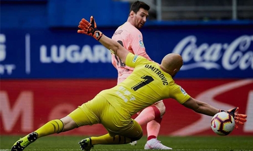 Messi increases goal haul as Barca draw with Eibar
