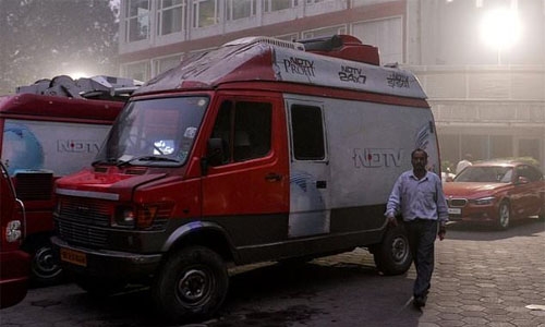 Indian police target broadcaster in fraud investigation